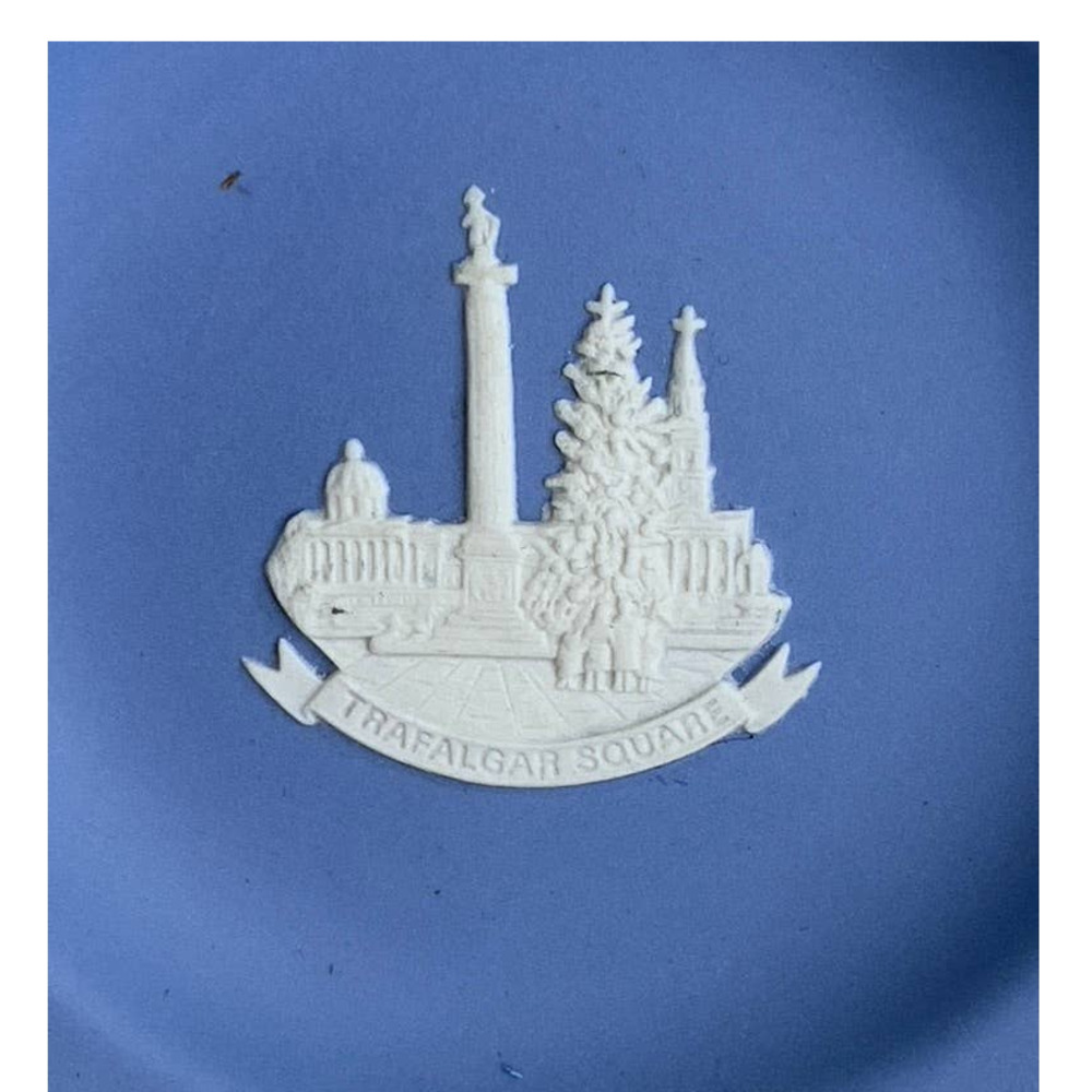 Wedgwood Jasperware Trafalgar Square 4.5" Plate Trinket Dish - Picture 2 of 5